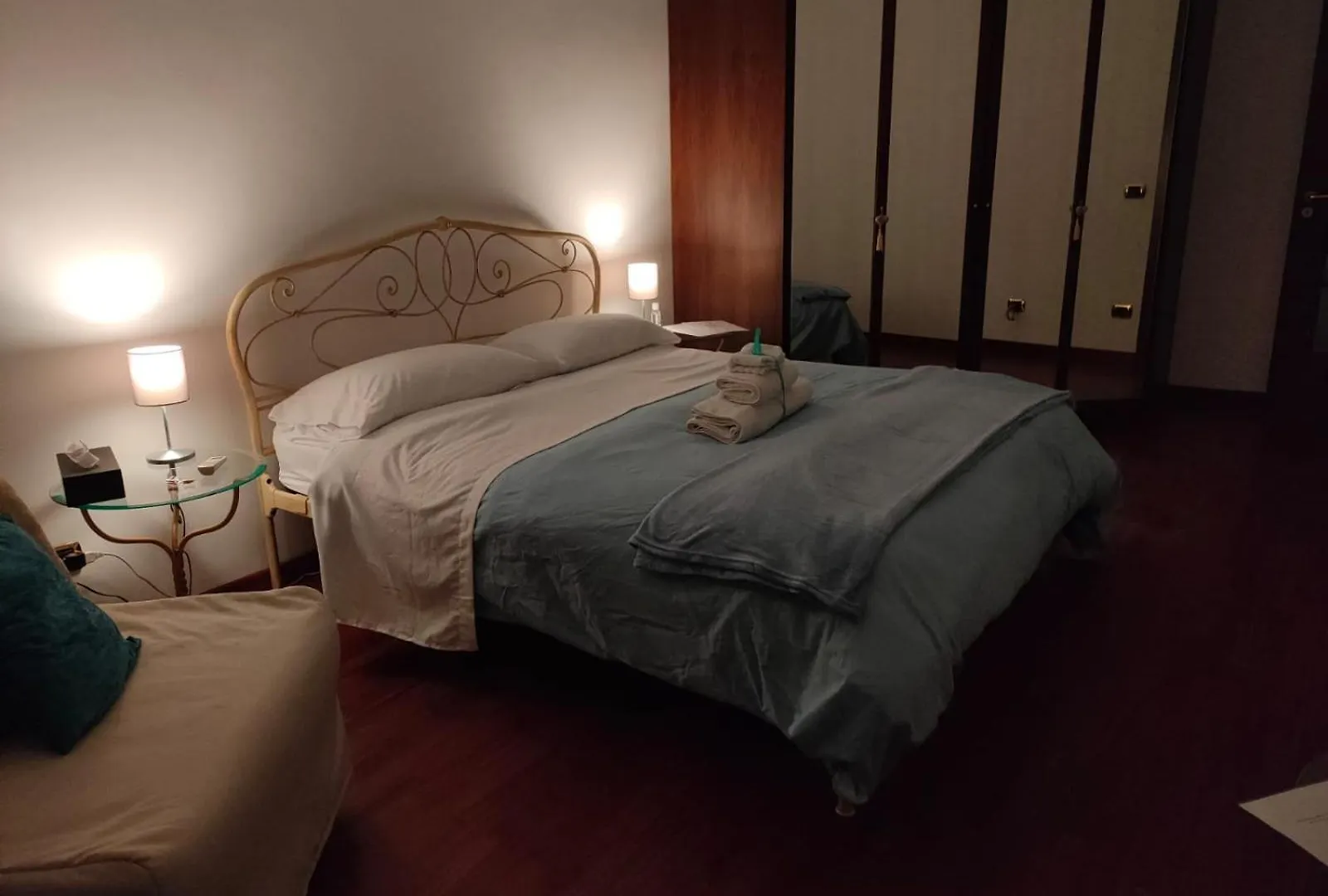 Frühstückspension Tra Pirandello E Leopardi B&B Neapel