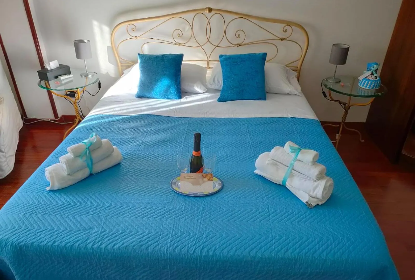 Tra Pirandello E Leopardi B&B Napoli